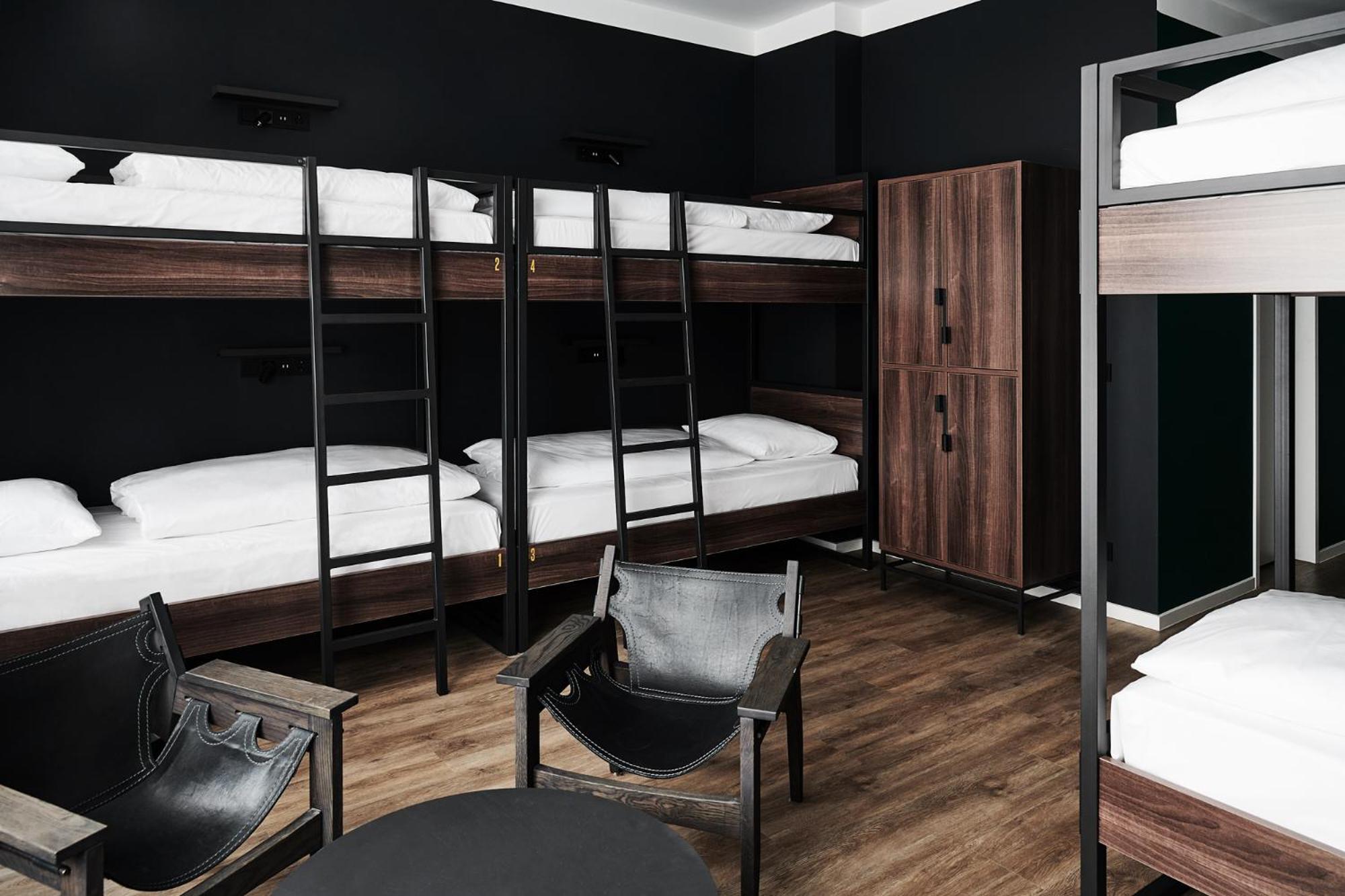 Bed 6-Bed Mixed Dormitory Room