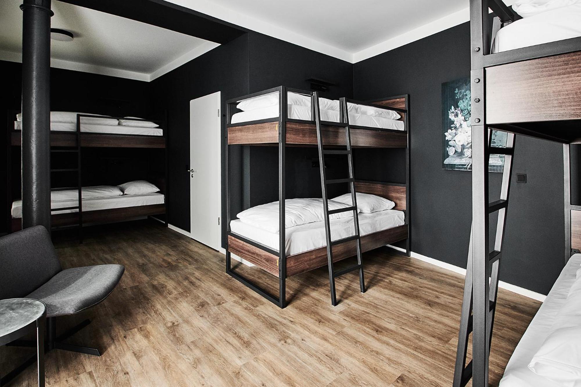 Bed 6-Bed Mixed Dormitory Room