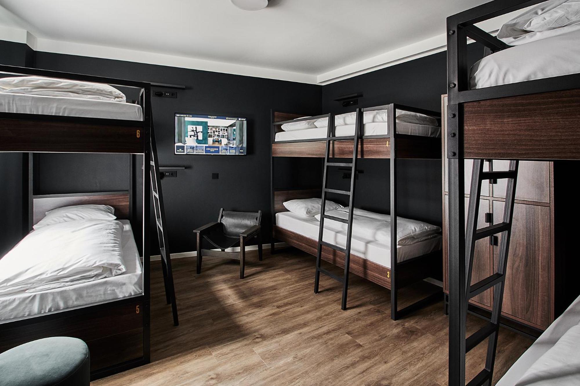 Bed 6-Bed Mixed Dormitory Room